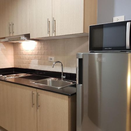 Breeze Residences By Cs Luxe Manille Extérieur photo