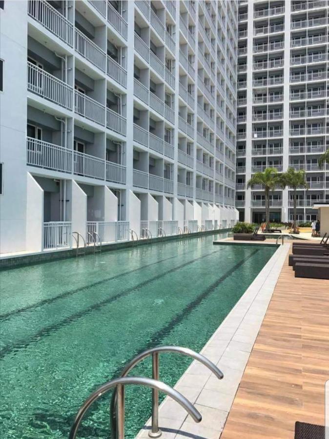 Breeze Residences By Cs Luxe Manille Extérieur photo