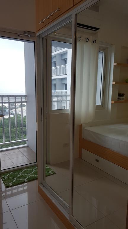 Breeze Residences By Cs Luxe Manille Extérieur photo