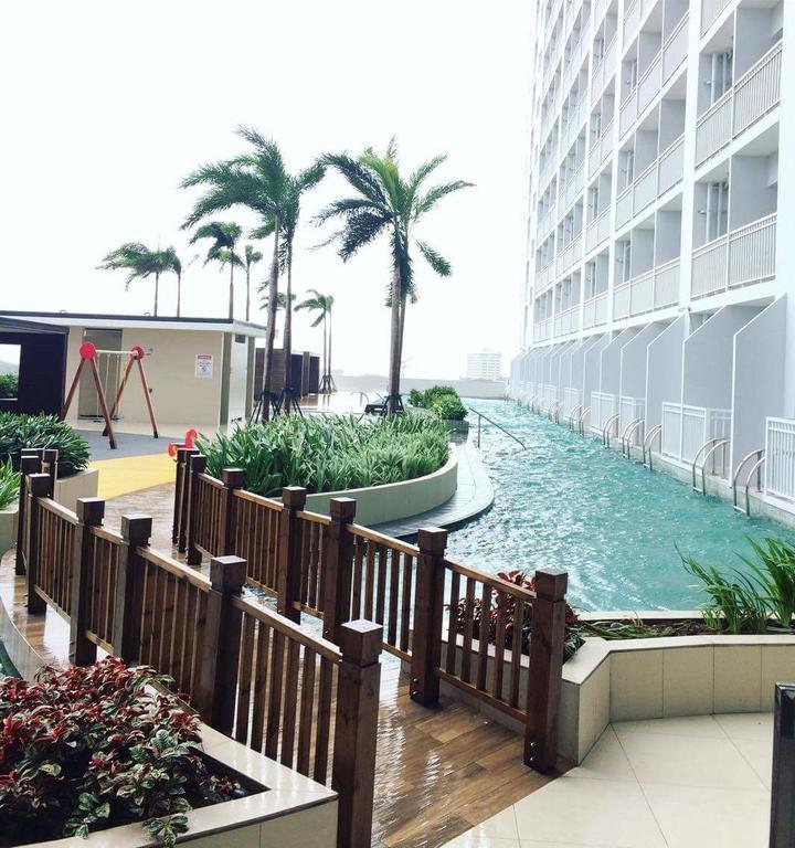 Breeze Residences By Cs Luxe Manille Extérieur photo